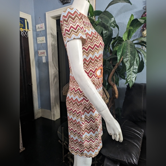 NWT Rue21 Cut Out Bodycon Chevron Mini Dress Size L-XL - Picture 5 of 7